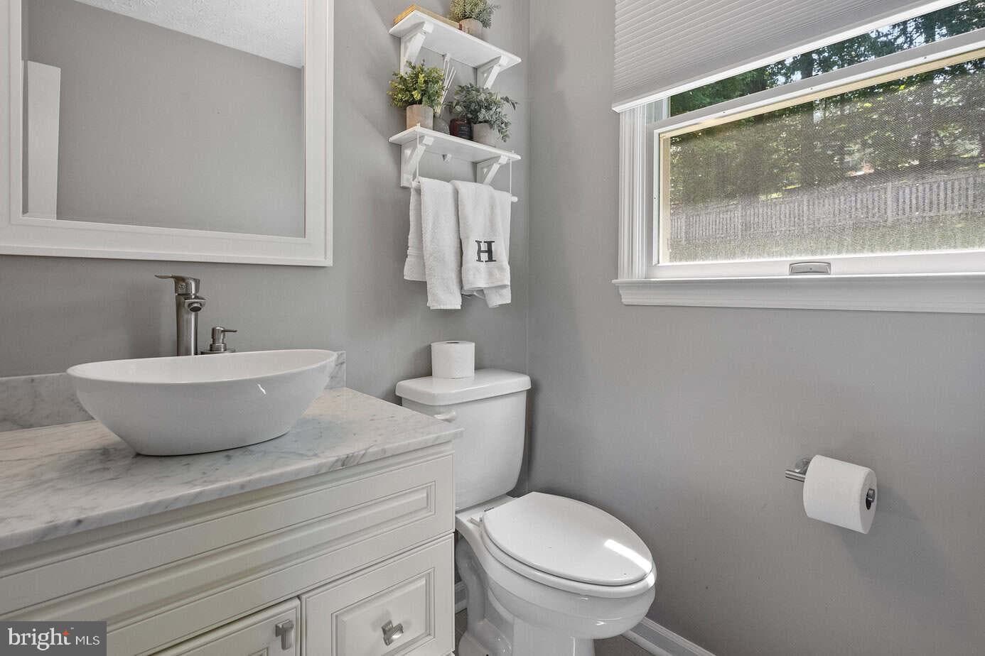 2725 Moores Valley photo 13