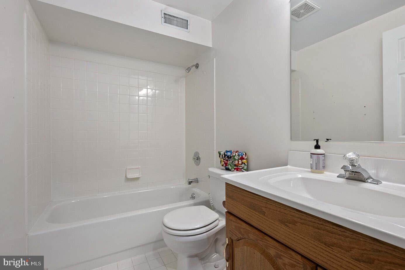 2725 Moores Valley photo 17