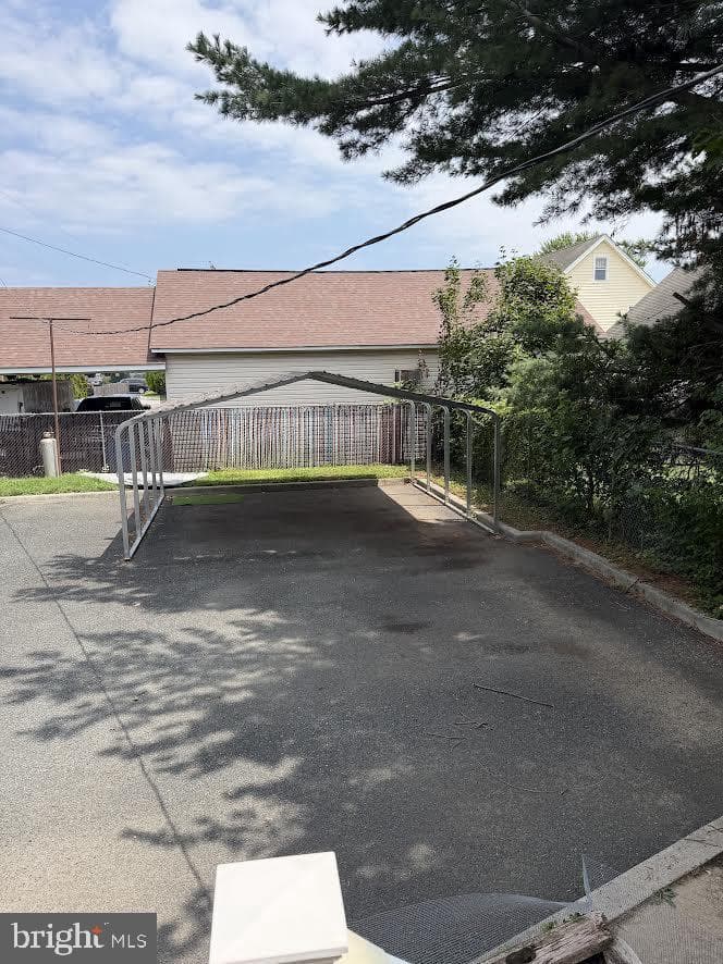 1 Goeller Avenue photo 24