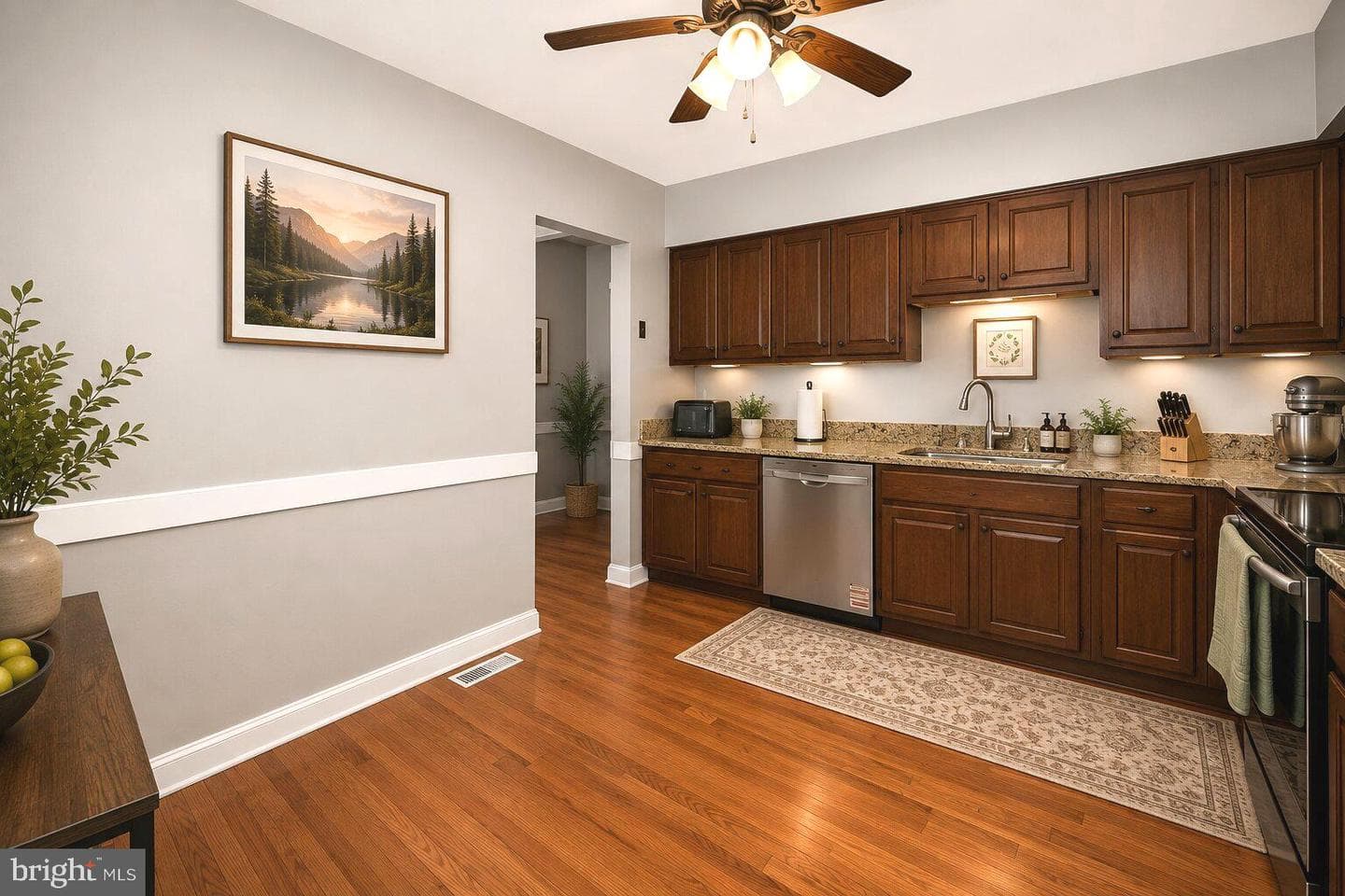 2309 Wonderview Road photo 7