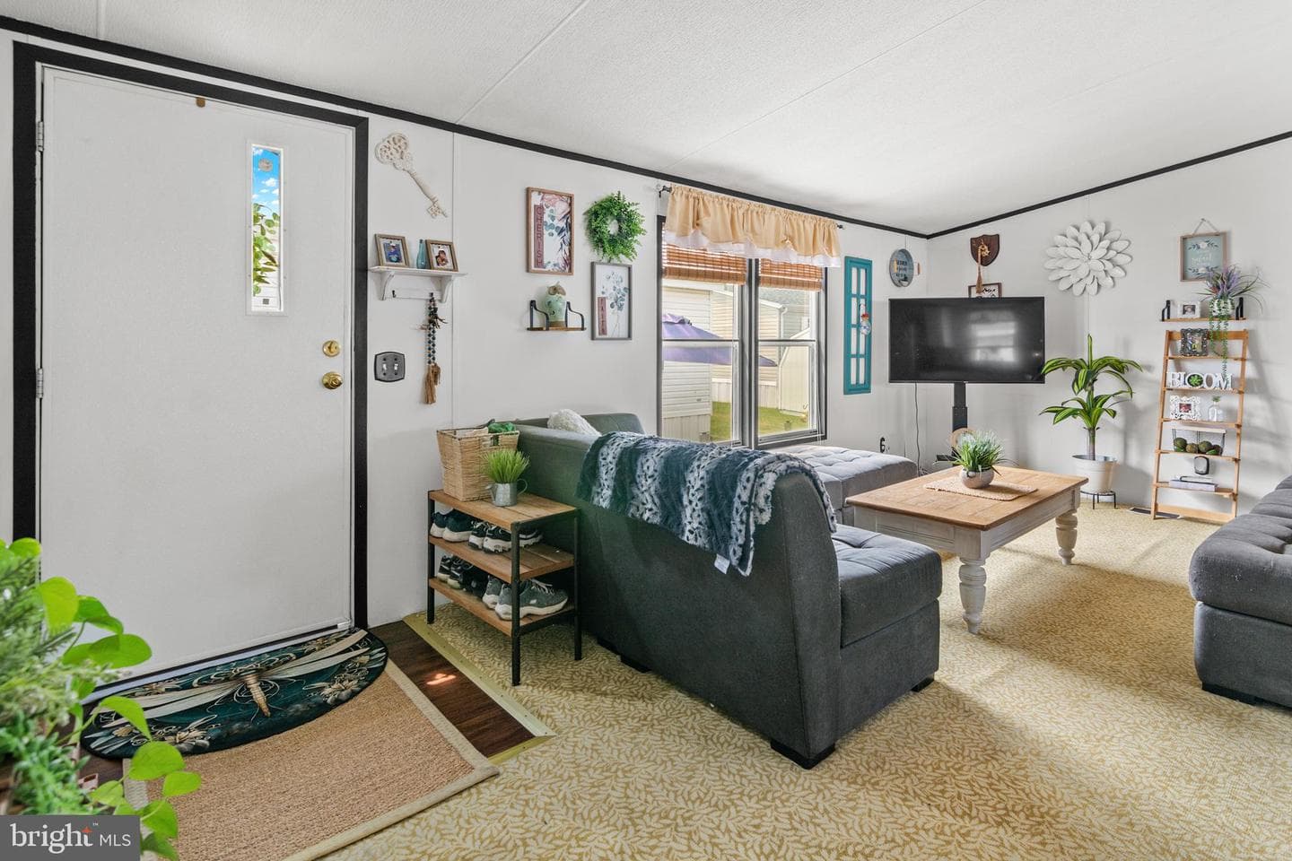 8 Elinor Lane photo 7
