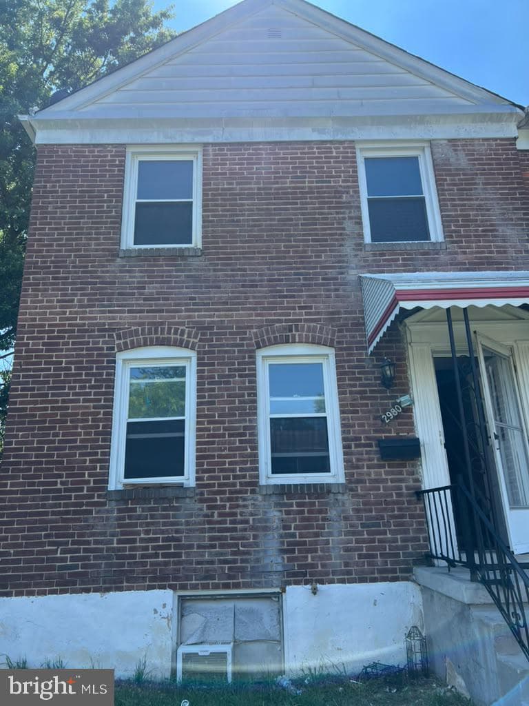 2980 Cornwall Road photo 2