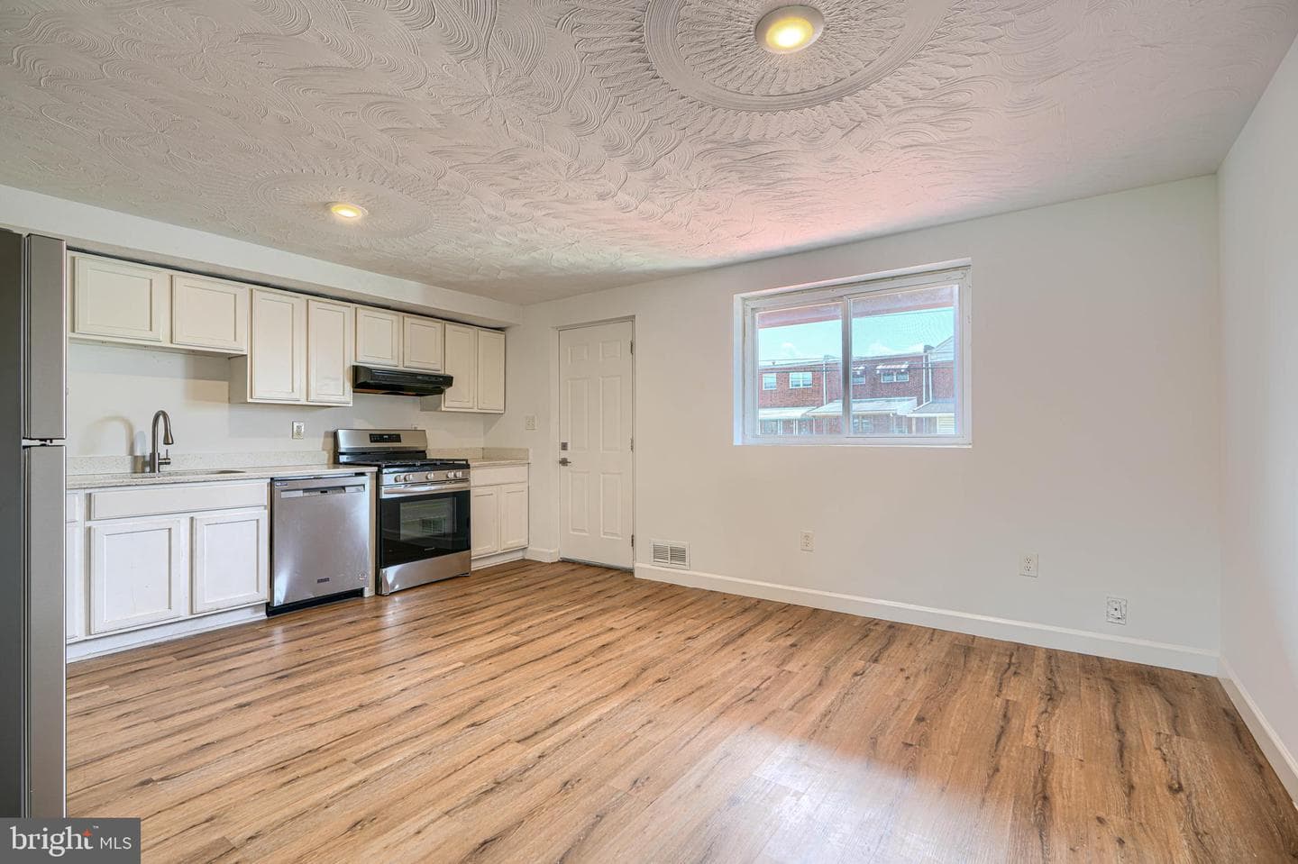 7827 Harold Road photo 10