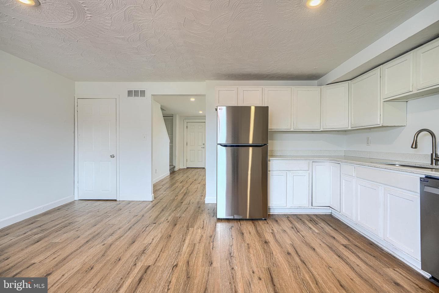 7827 Harold Road photo 12