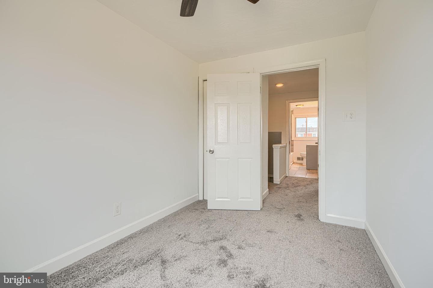 7827 Harold Road photo 17