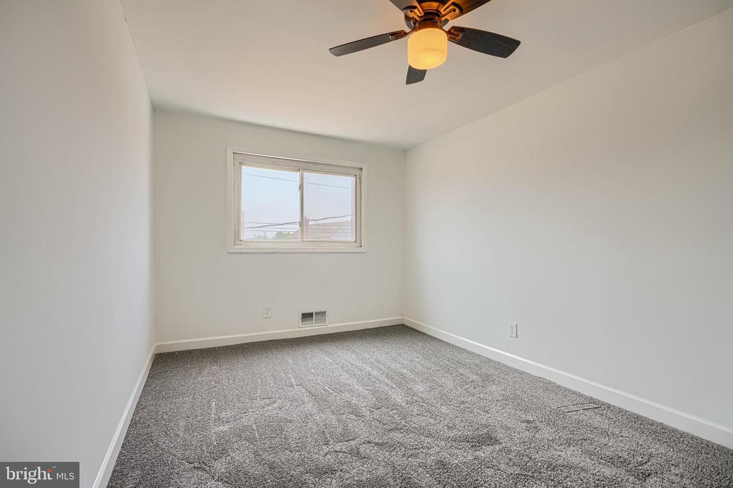 7827 Harold Road photo 20