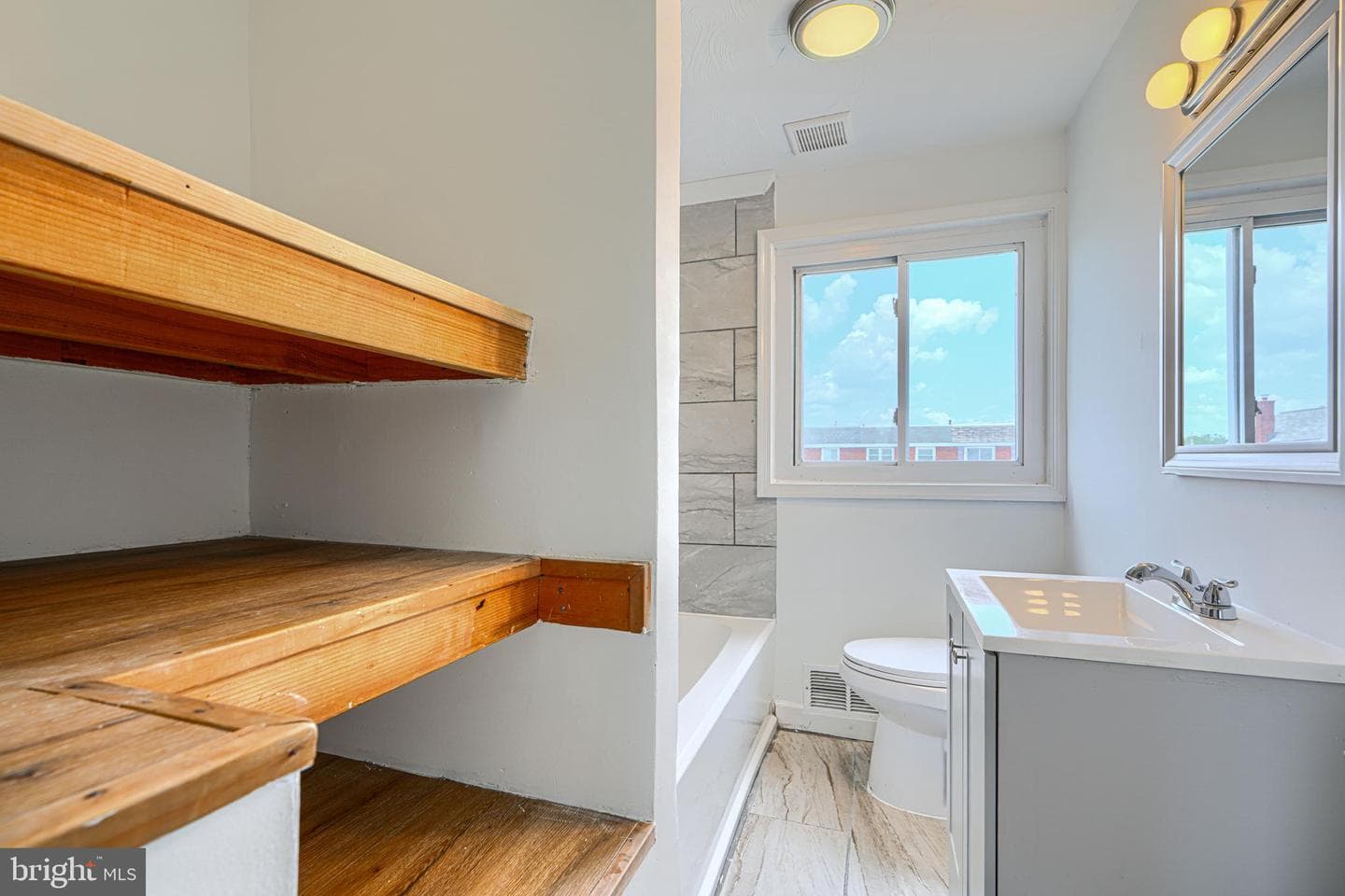 7827 Harold Road photo 28