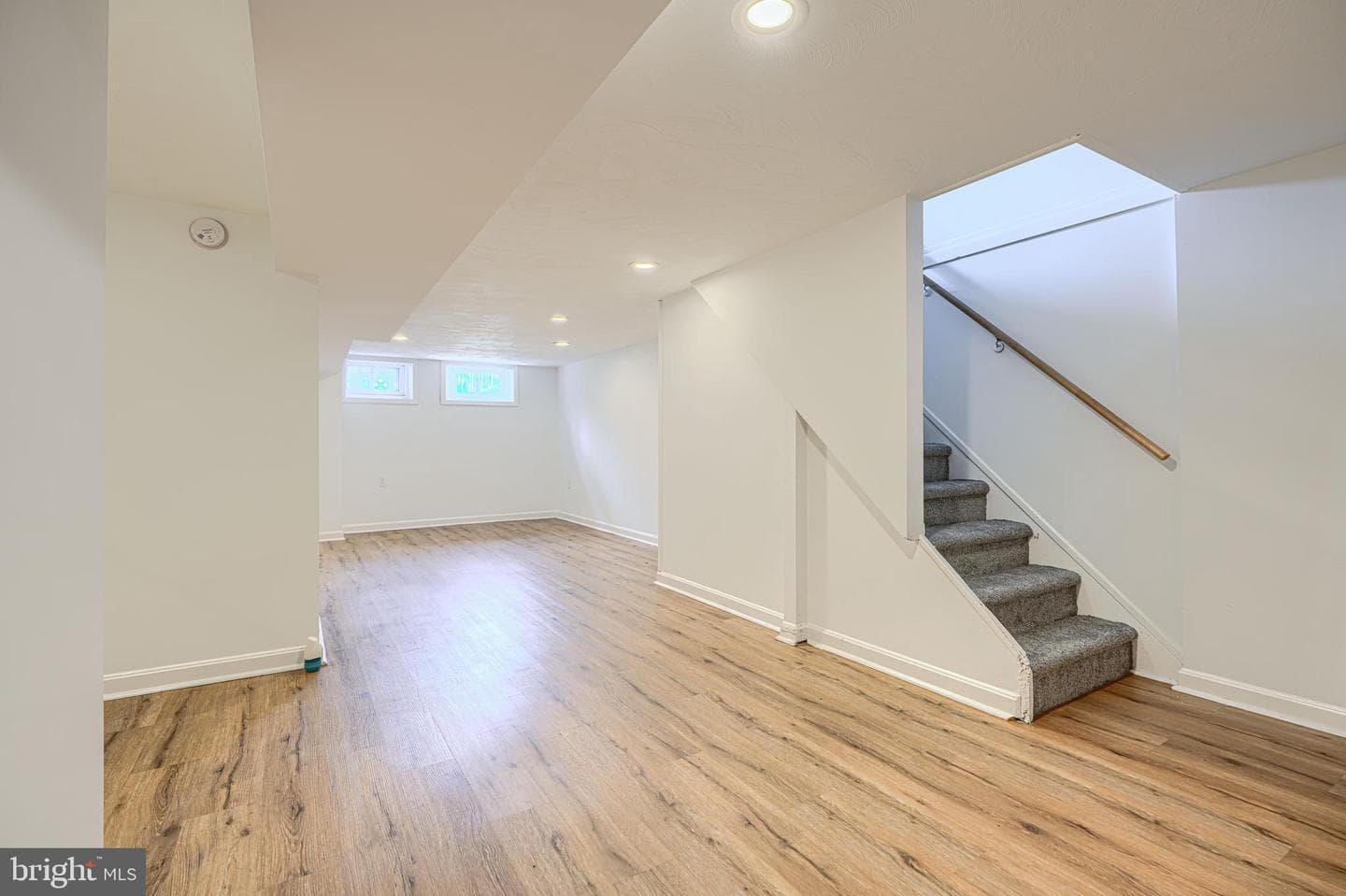 7827 Harold Road photo 32