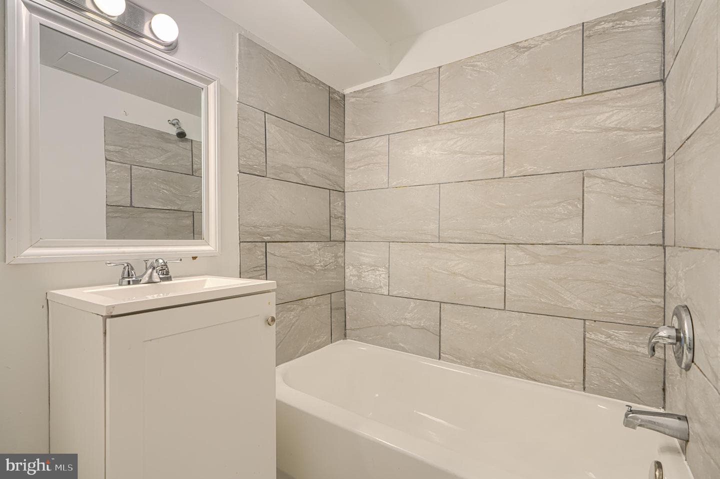 7827 Harold Road photo 36