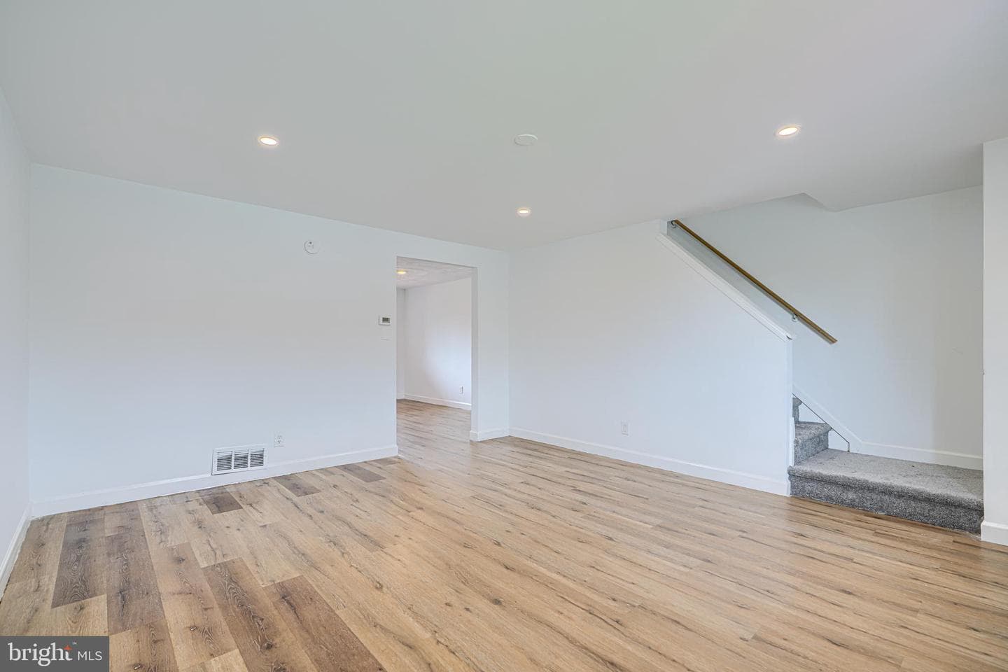 7827 Harold Road photo 9