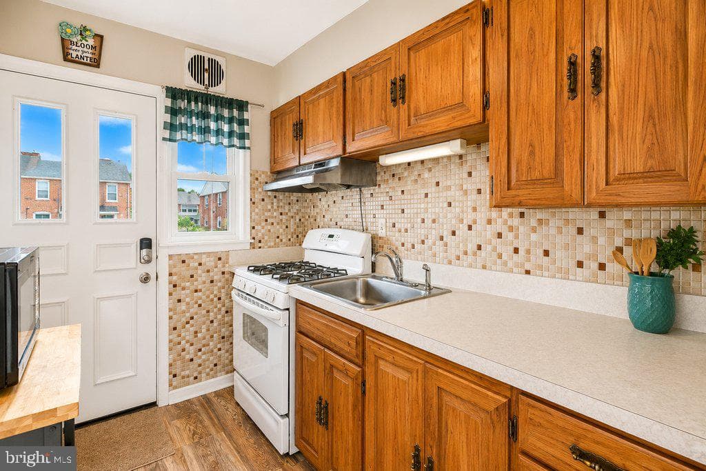 2031 Jasmine Road photo 11