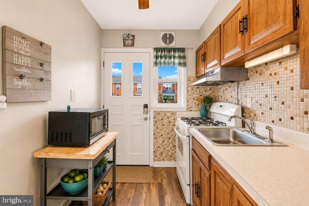 2031 Jasmine Road photo 13