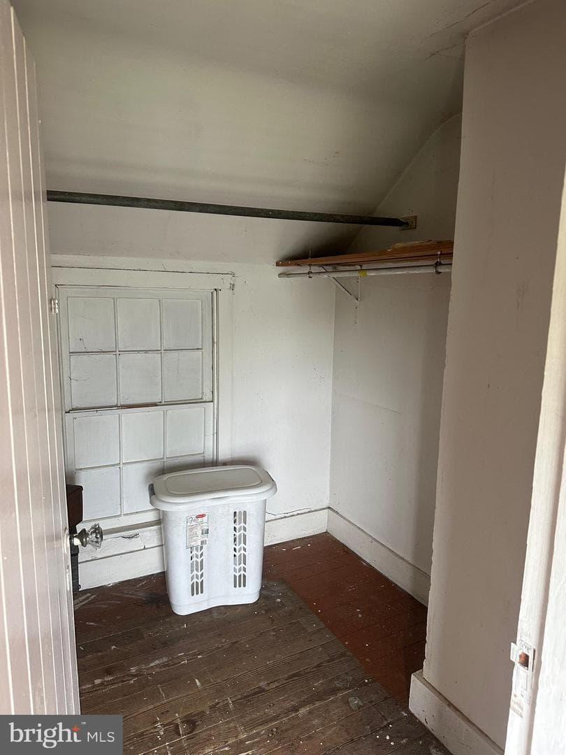 18604 York Road photo 17