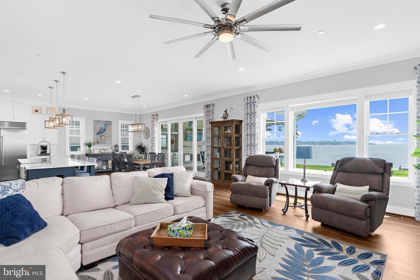 7429 Bay Front Road photo 4