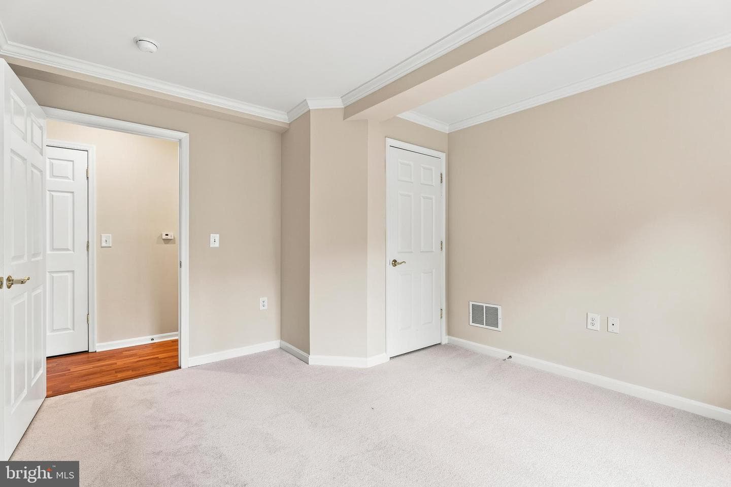 12240 Roundwood Road #203 photo 31