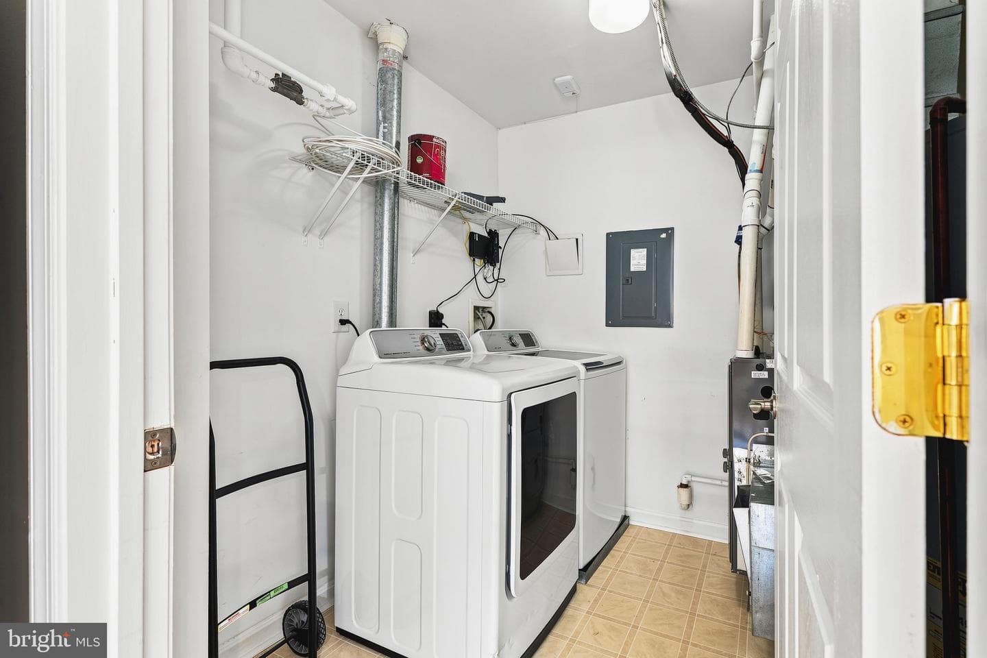 12240 Roundwood Road #203 photo 32