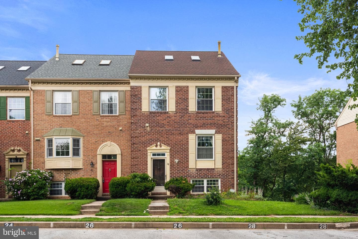 28 Valley Crossing Circle