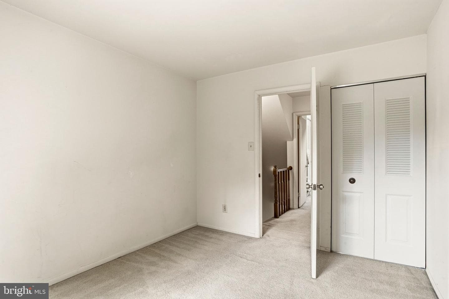 28 Valley Crossing Circle photo 19