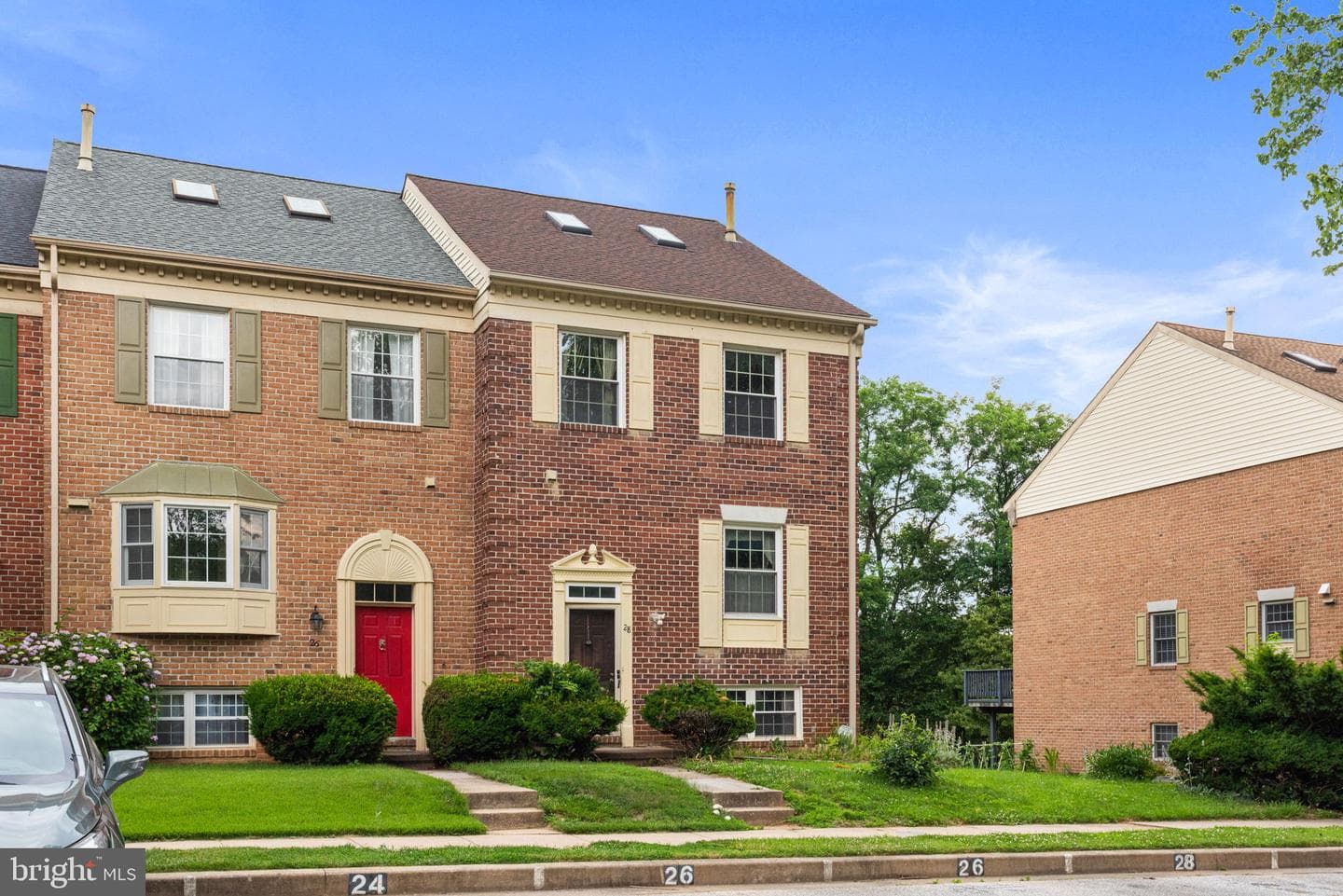 28 Valley Crossing Circle photo 2