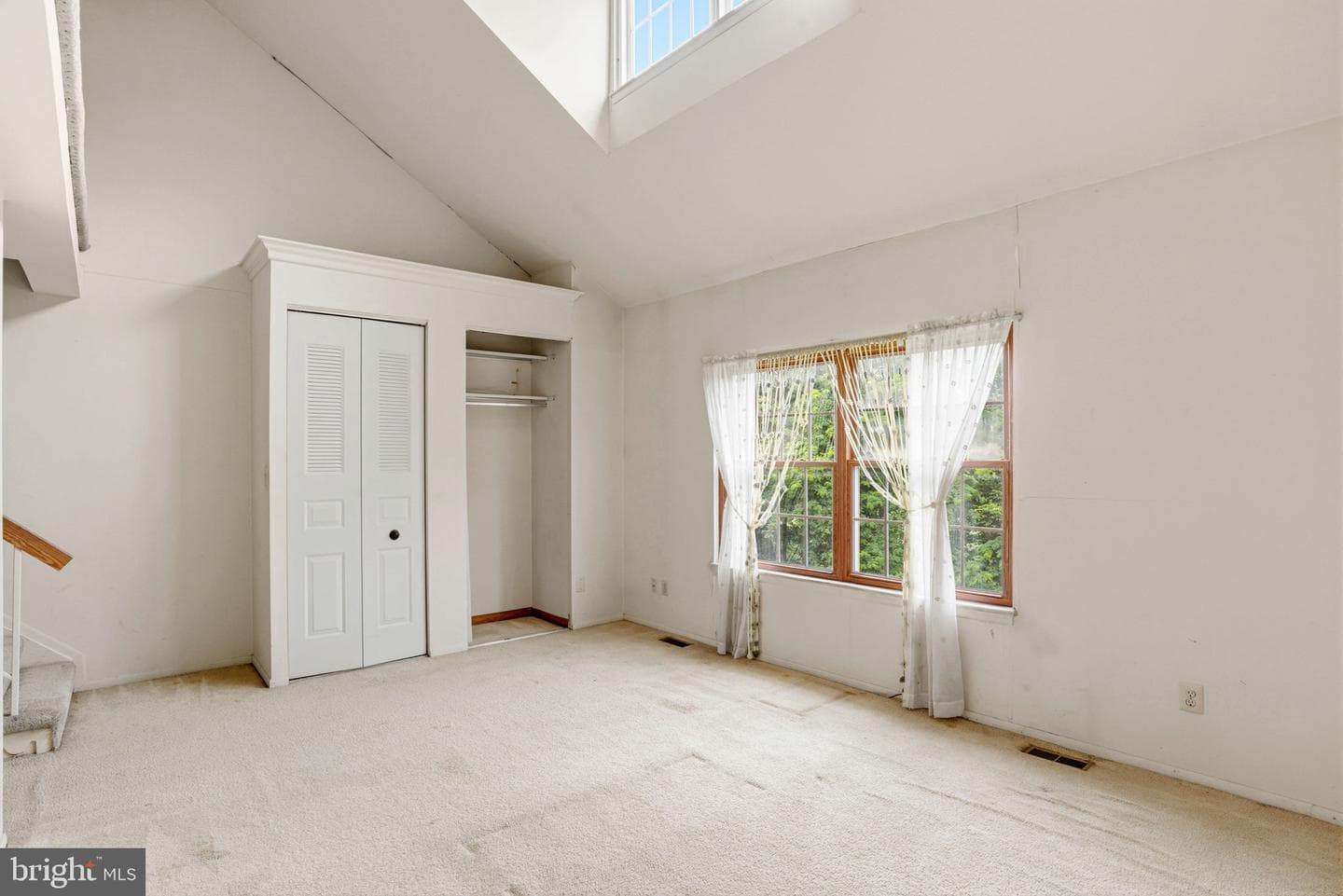 28 Valley Crossing Circle photo 27
