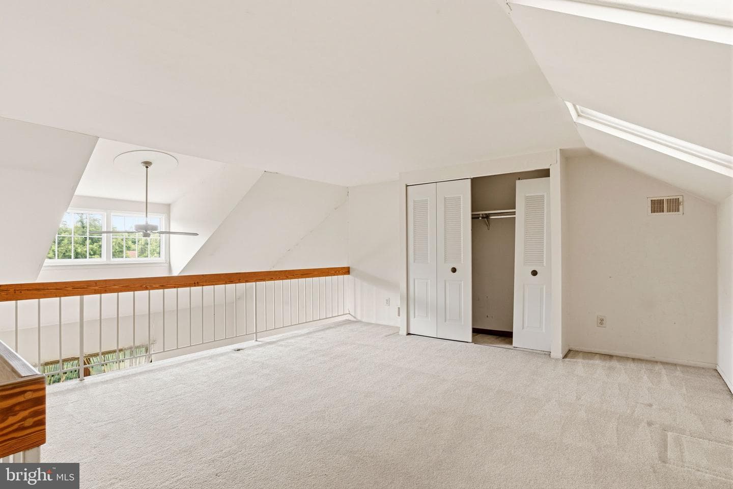 28 Valley Crossing Circle photo 31