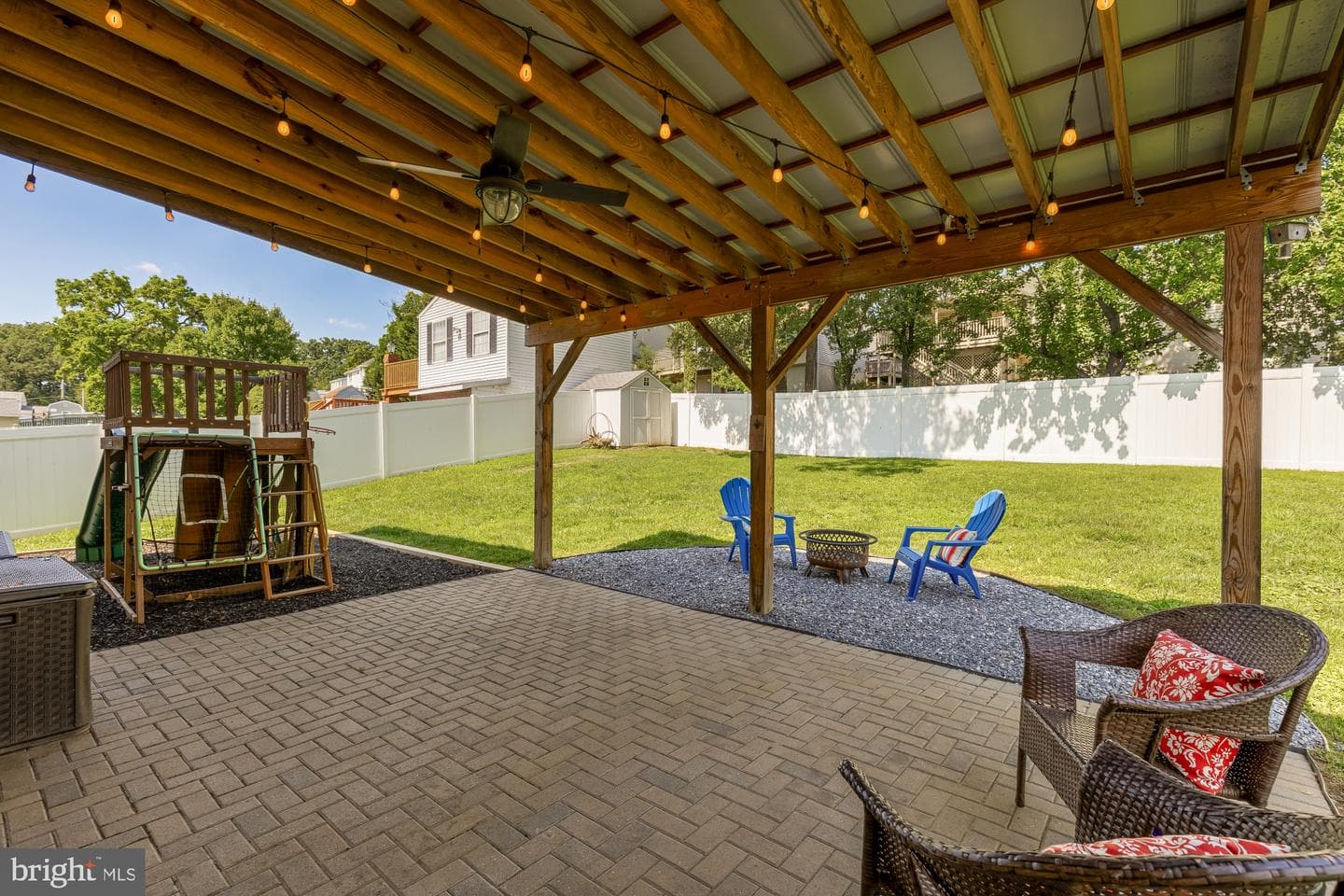 1831 Clarke Boulevard photo 49