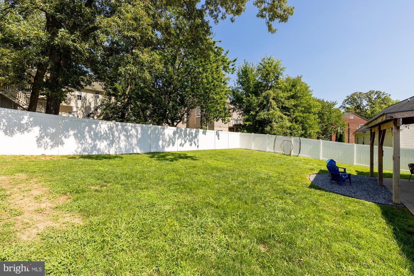 1831 Clarke Boulevard photo 54