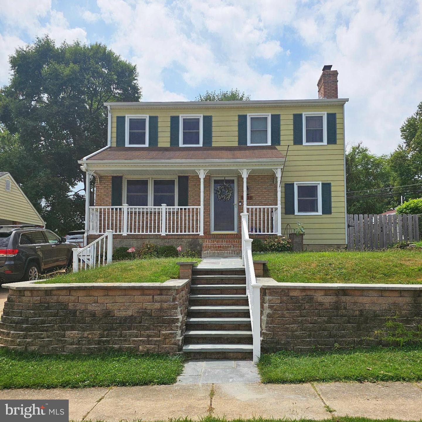 3333 Hiss Avenue photo 1