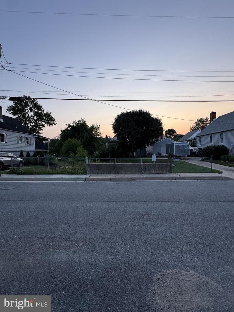 7829 Aiken Avenue photo 18