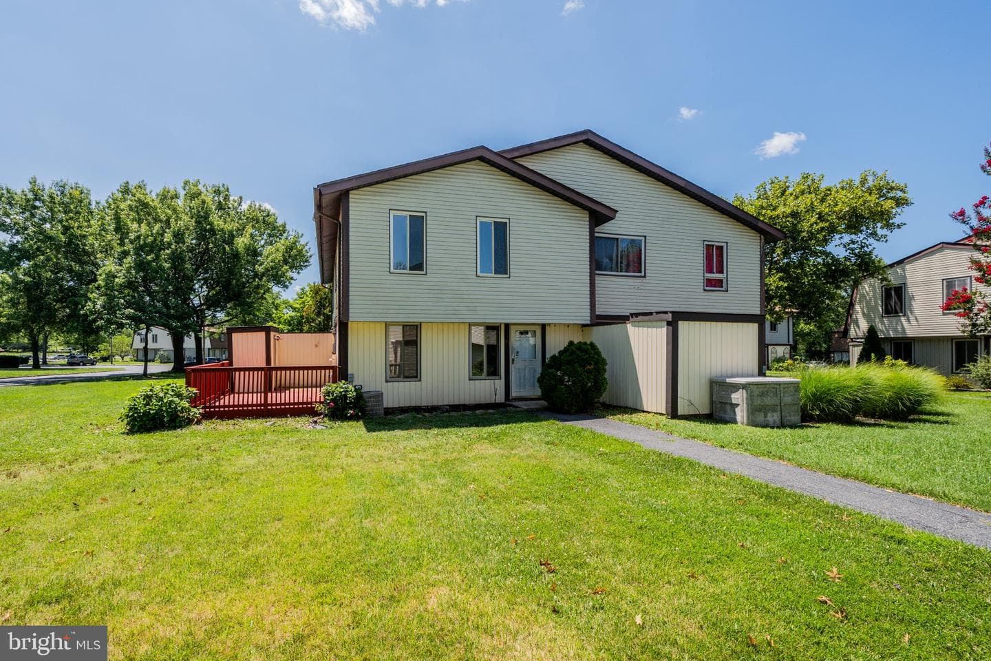 89 King Henry Circle #89 photo 1