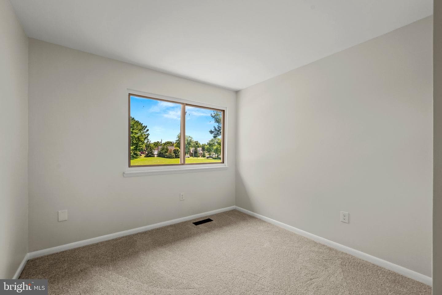 89 King Henry Circle #89 photo 13