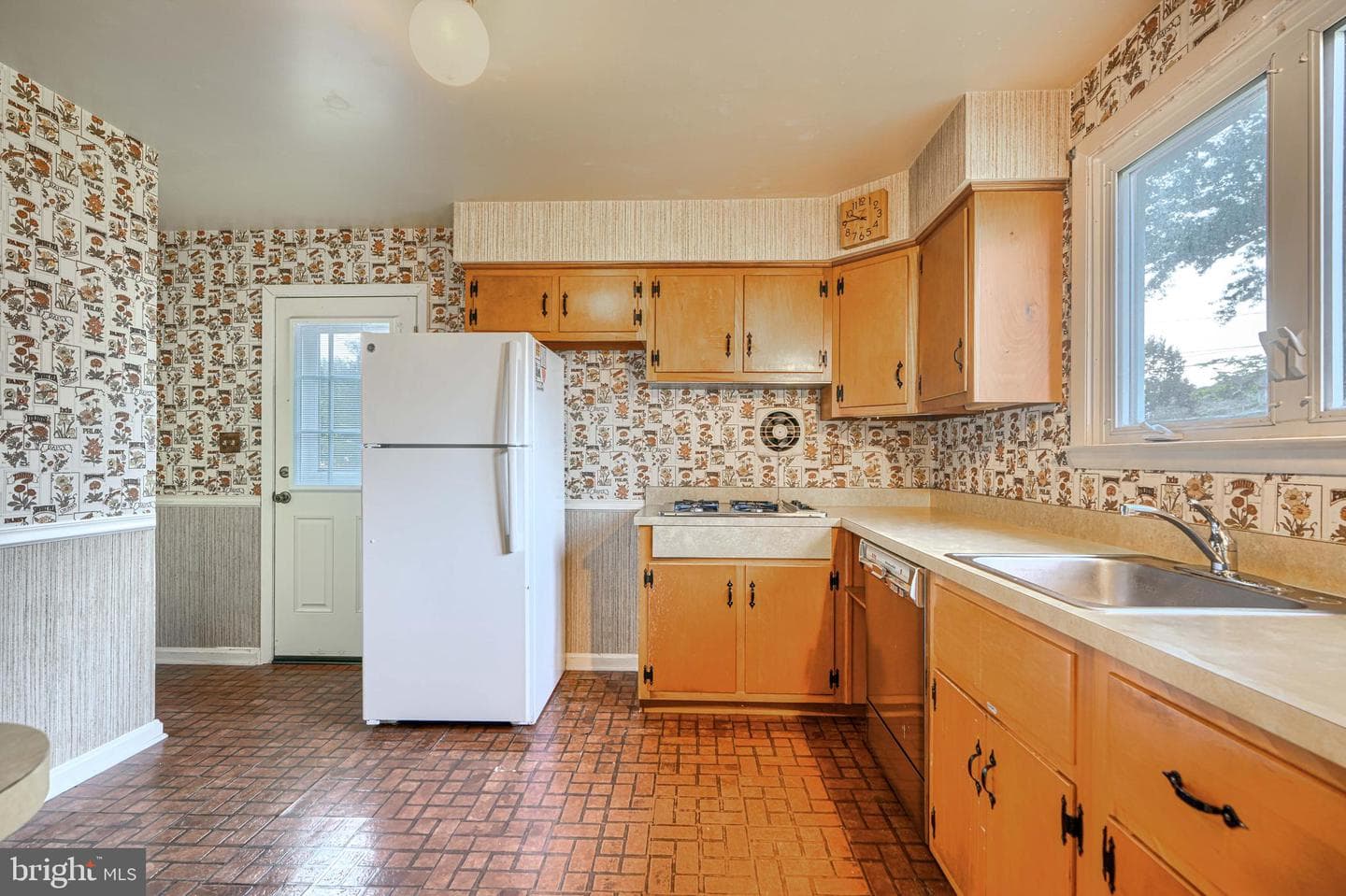103 Springside Drive photo 9