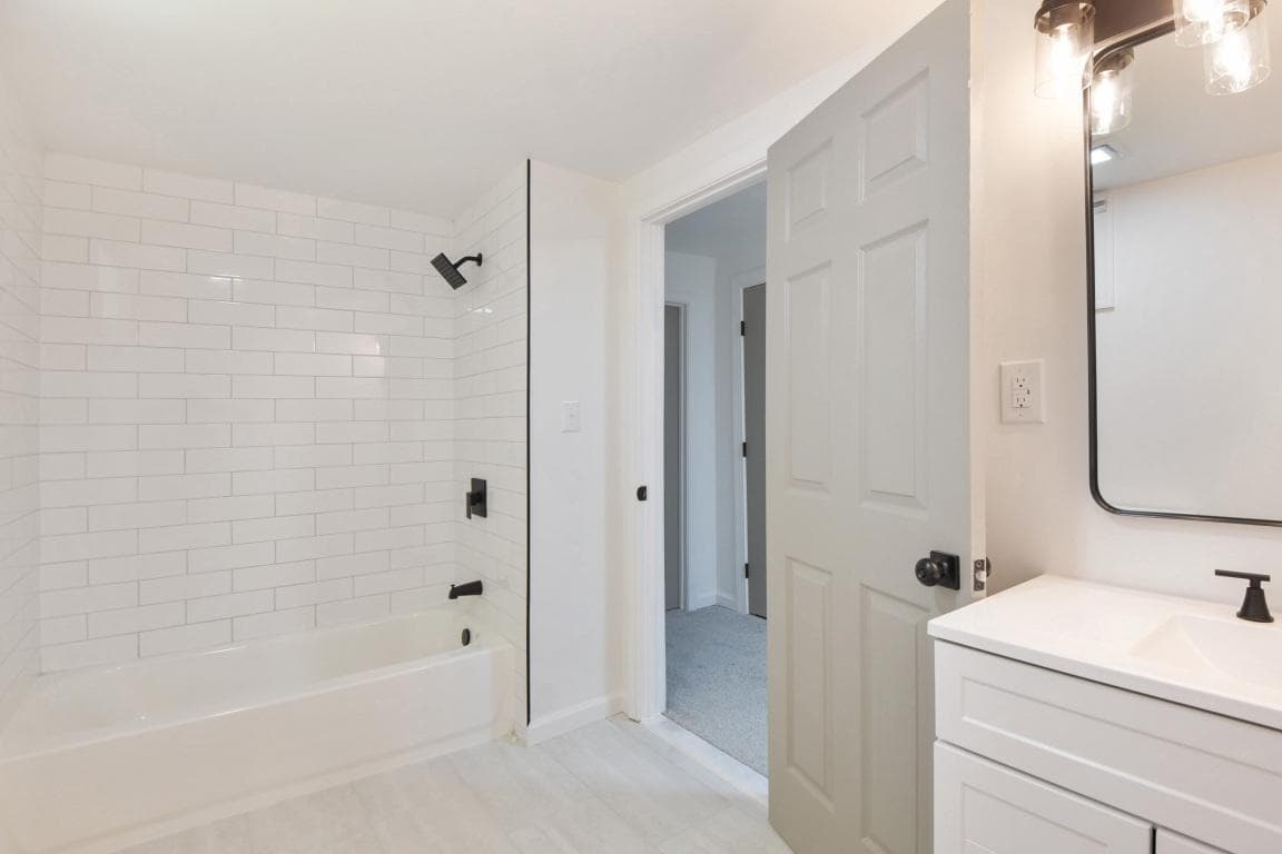15 Saddlestone Court photo 31