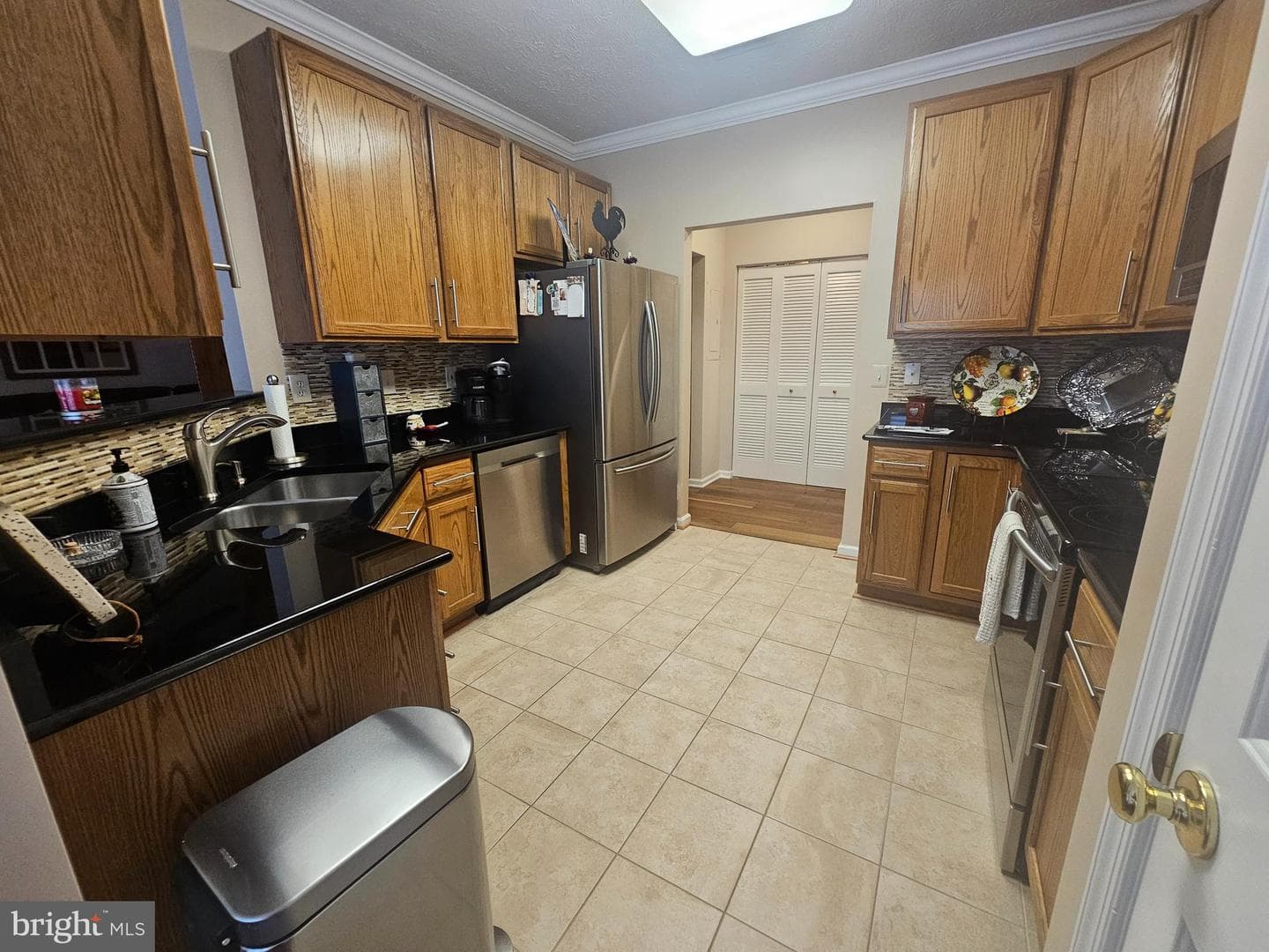 9501 Kingscroft Terrace #h photo 2