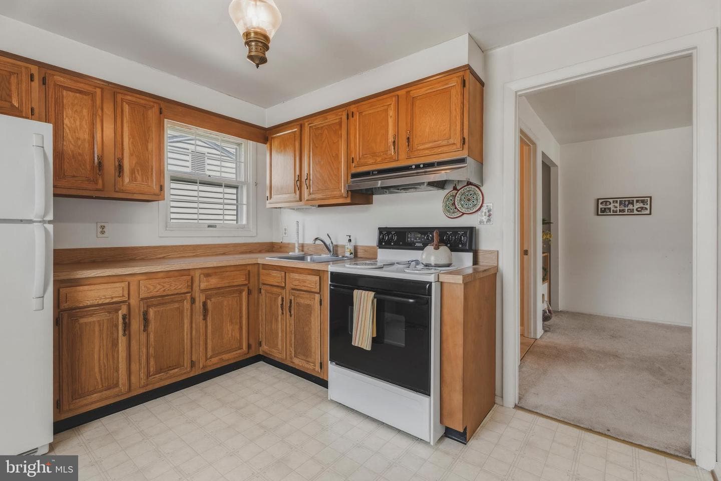 110 Galewood Road photo 32