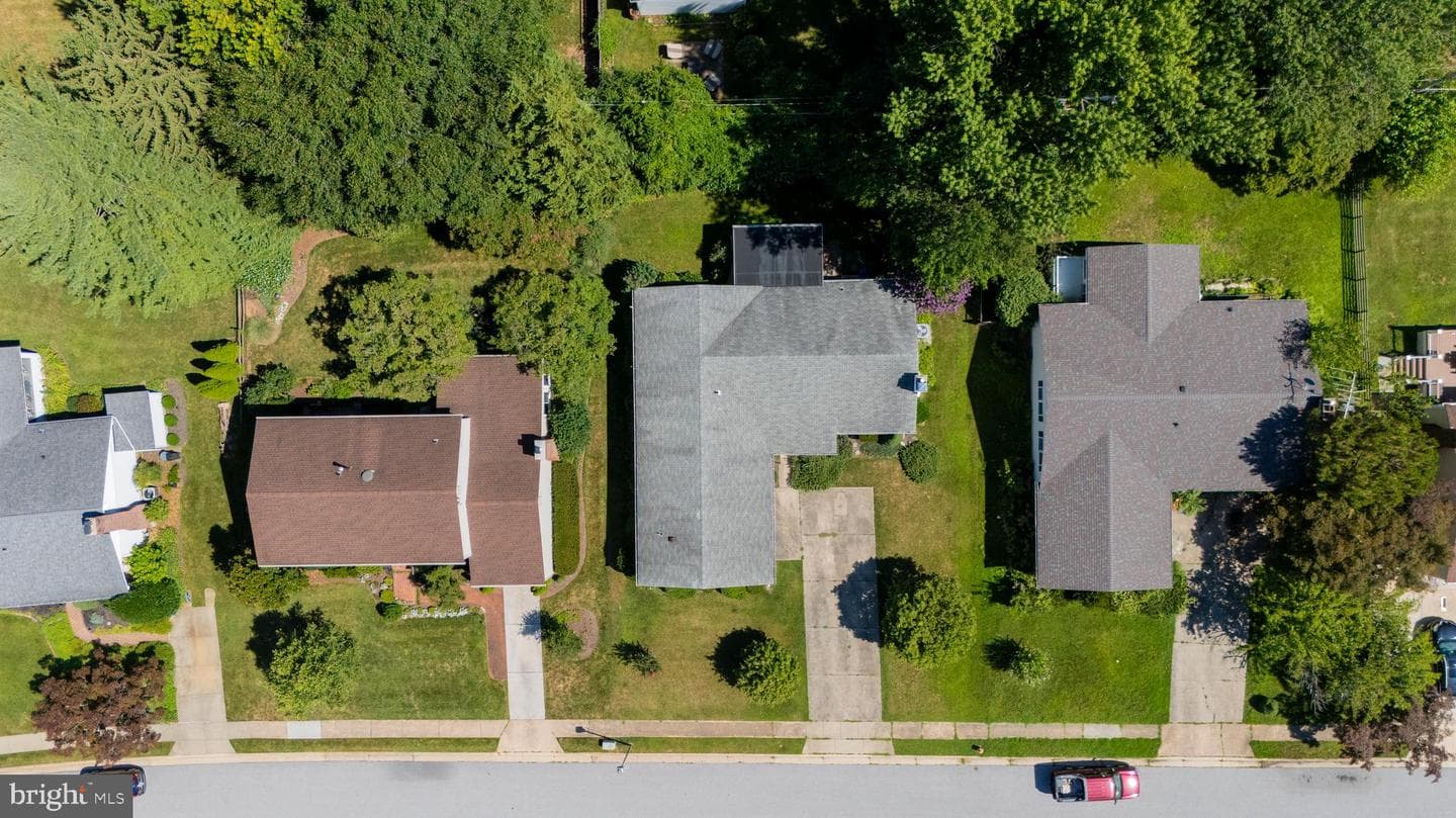 110 Galewood Road photo 48
