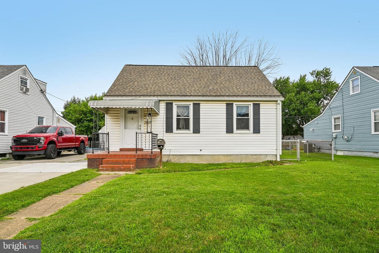 6820 Bessemer Avenue photo 1