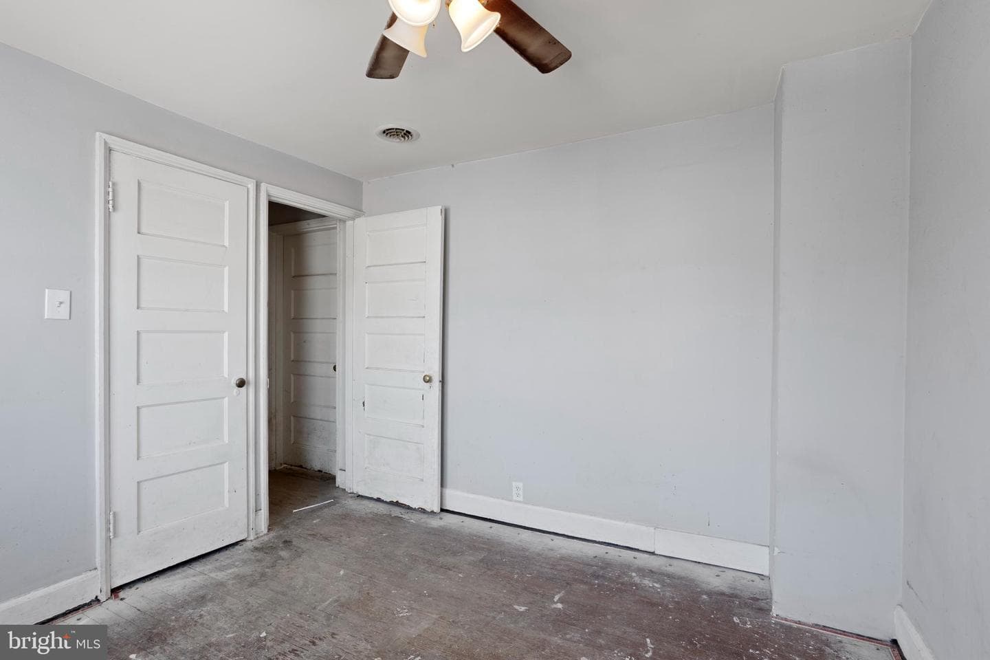 41 N Dundalk Avenue photo 15