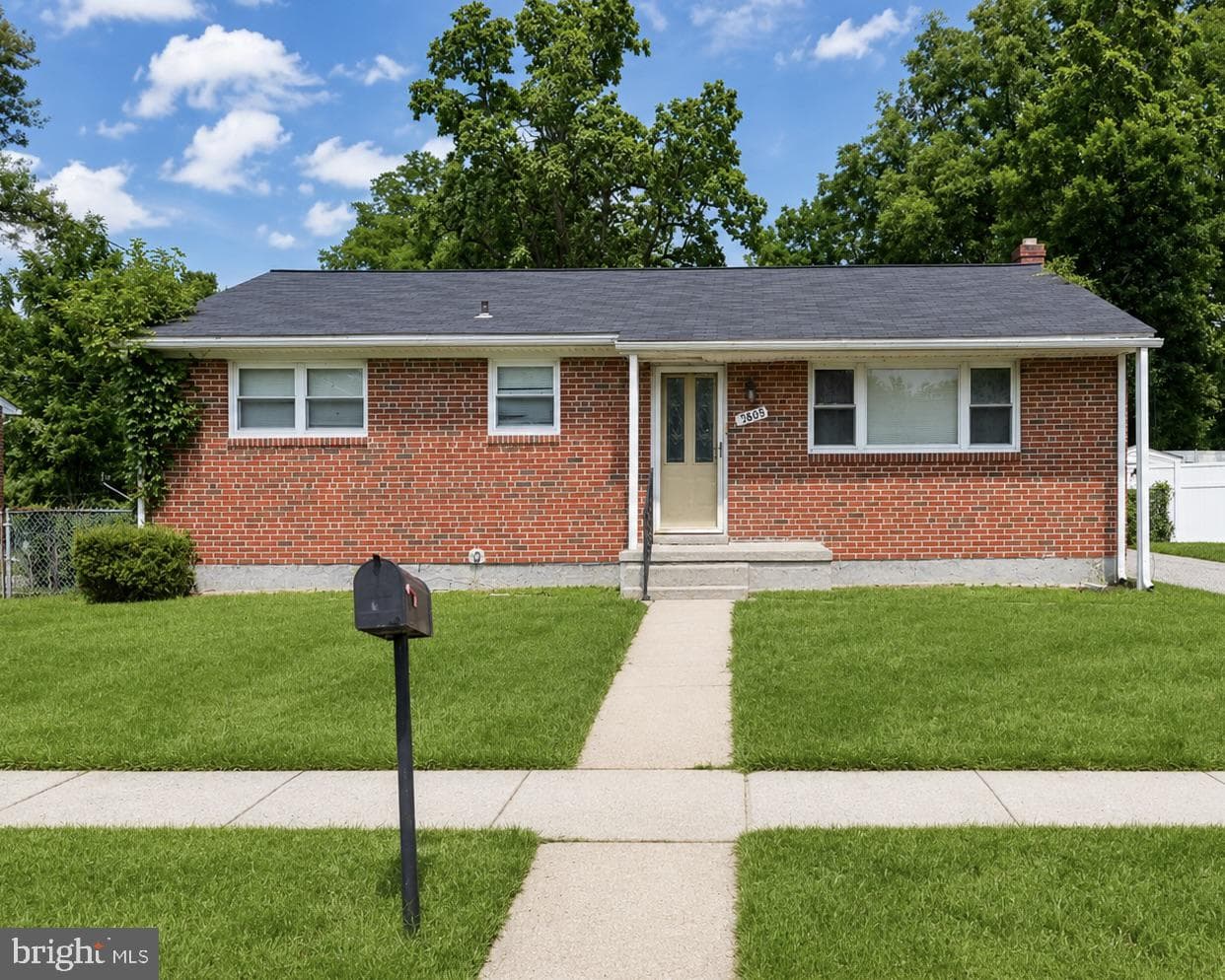 2808 Greenlawn Road photo 1