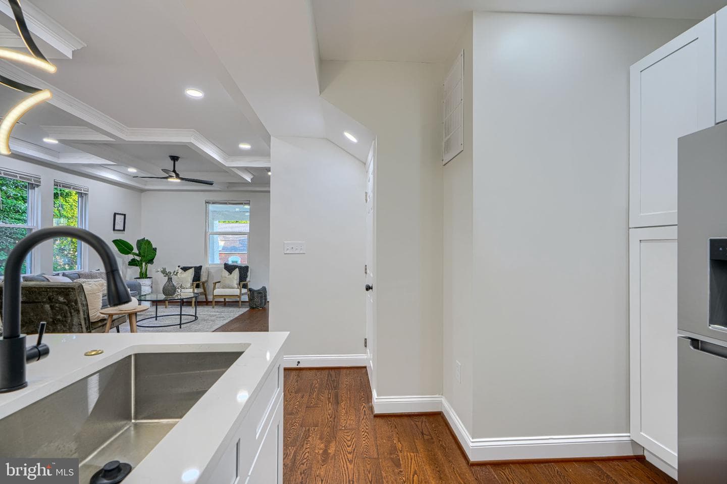 4514 Kenwood Avenue photo 15