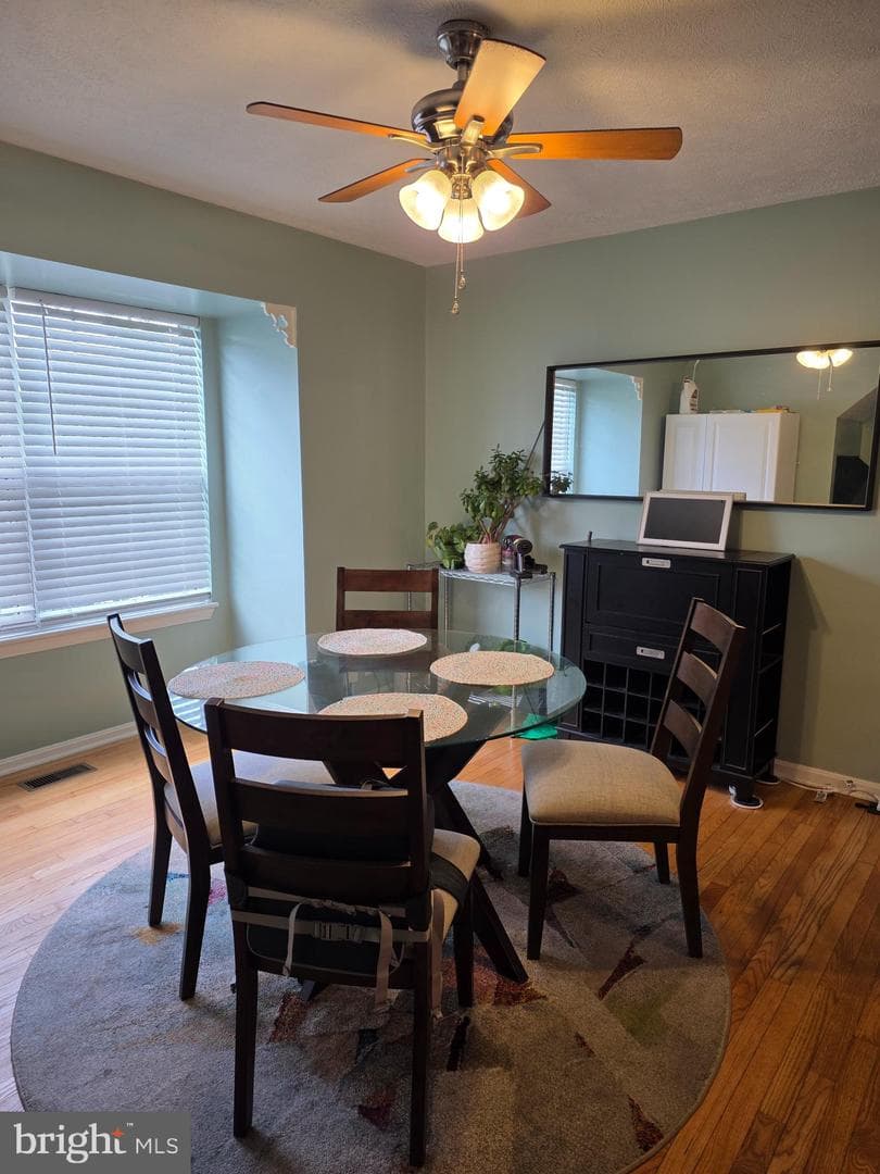 228 Oak Leaf