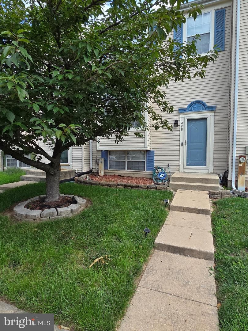 228 Oak Leaf photo 14