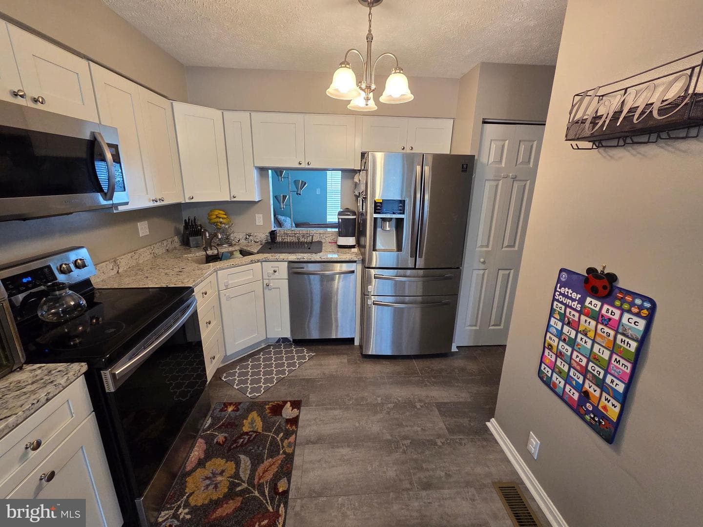 228 Oak Leaf photo 51