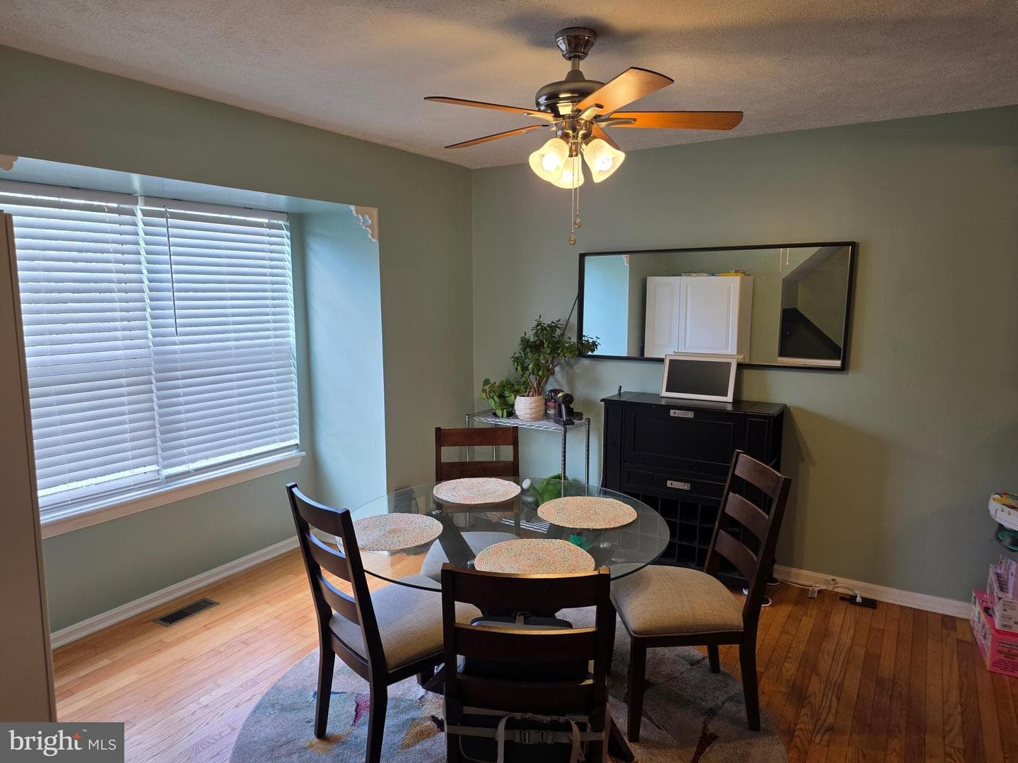 228 Oak Leaf photo 55