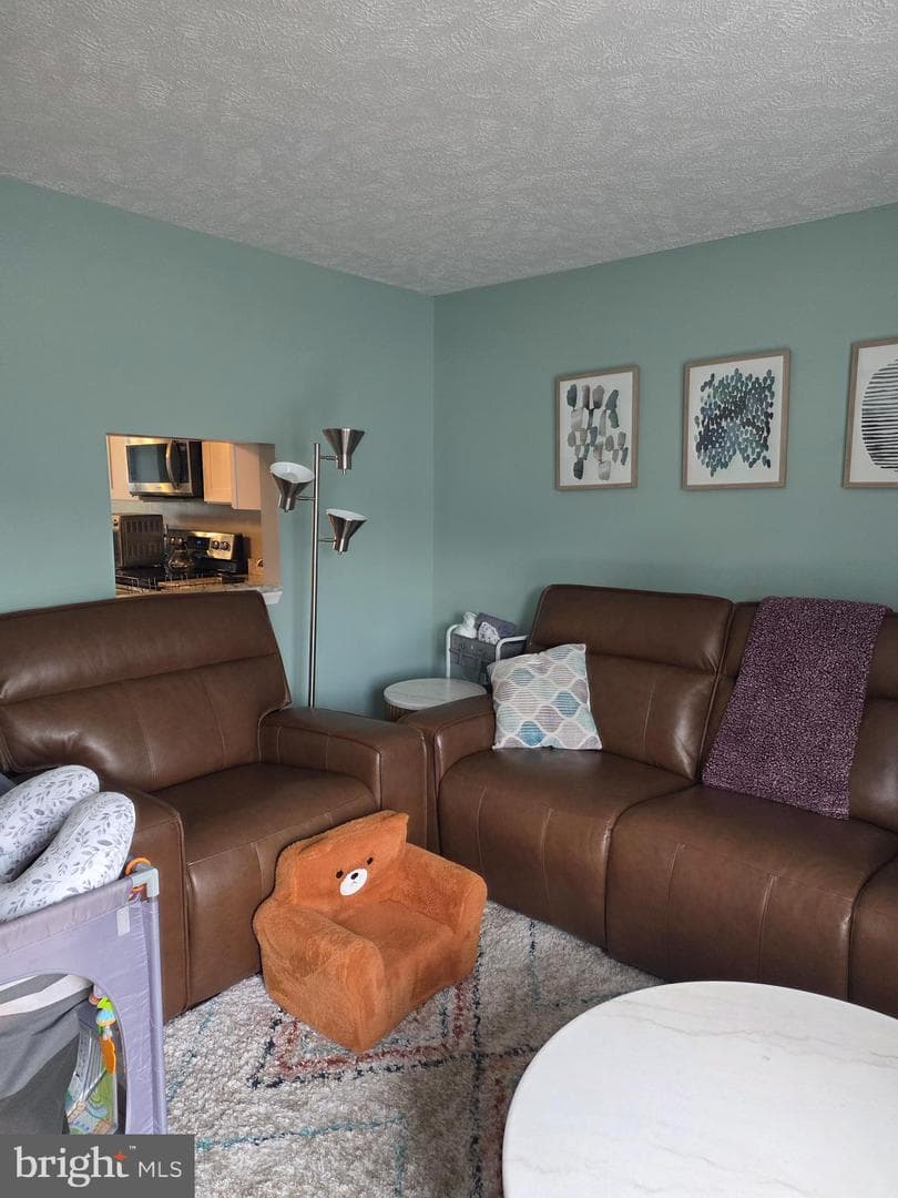228 Oak Leaf photo 6