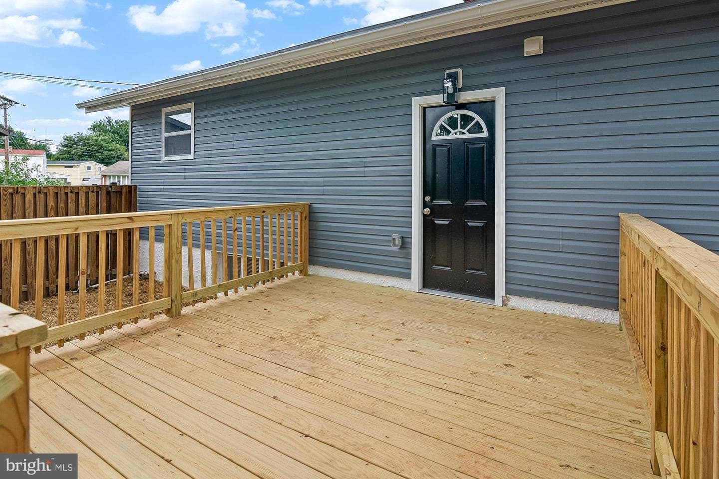 8601 Greens Lane photo 41
