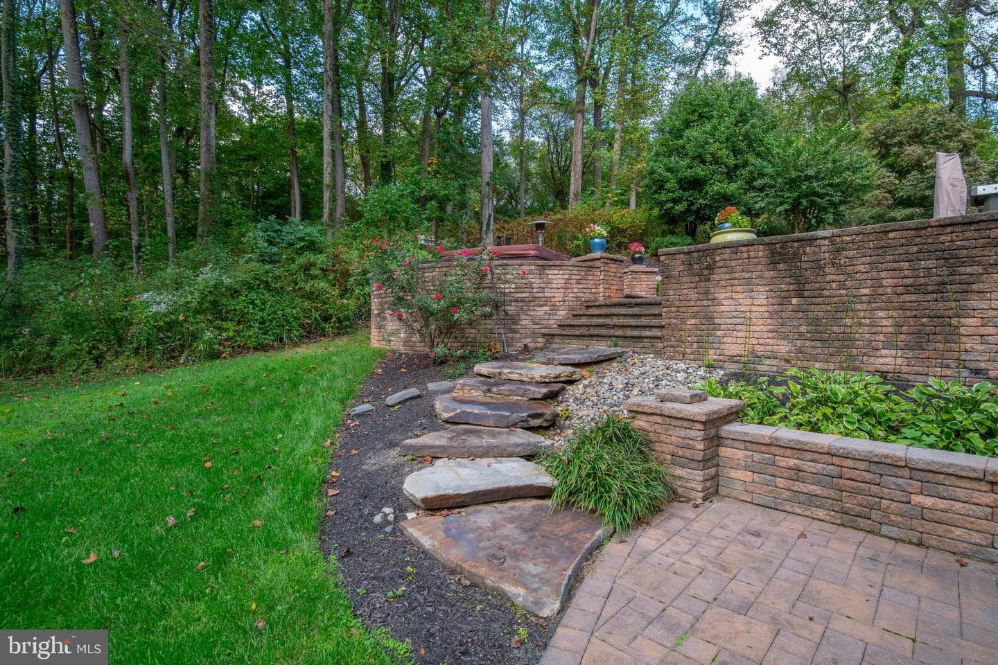 2815 Dunleigh Drive photo 43