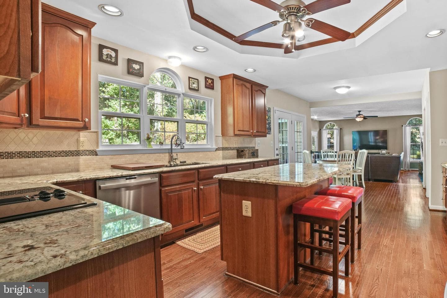 2815 Dunleigh Drive photo 6