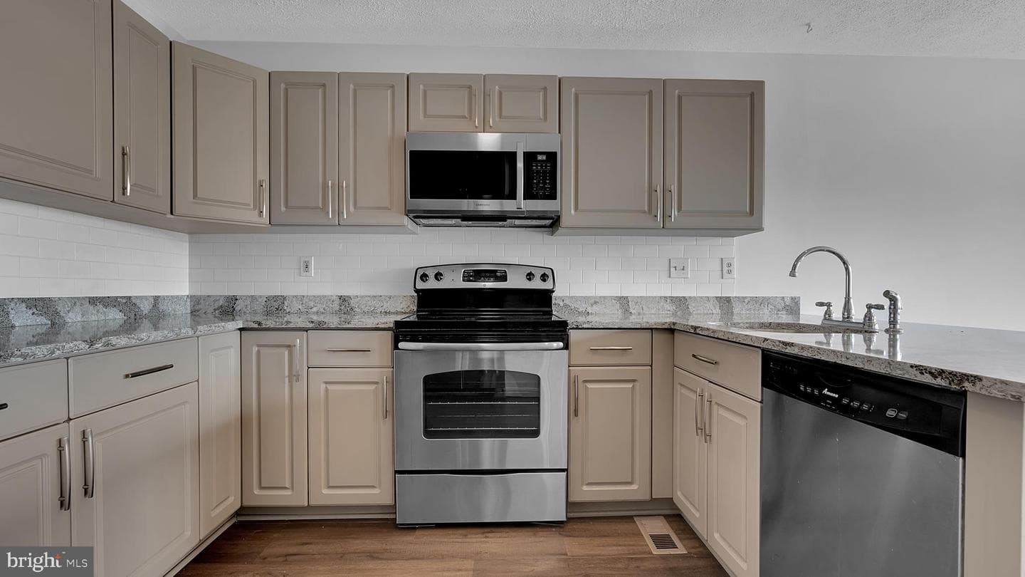 4014 17th Street photo 11