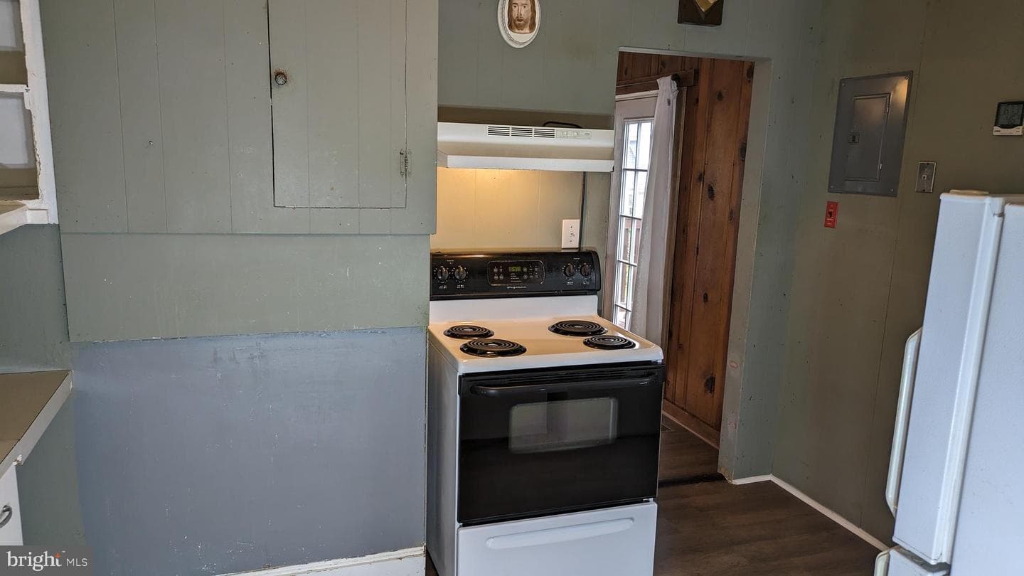 1531 Elm Road photo 11